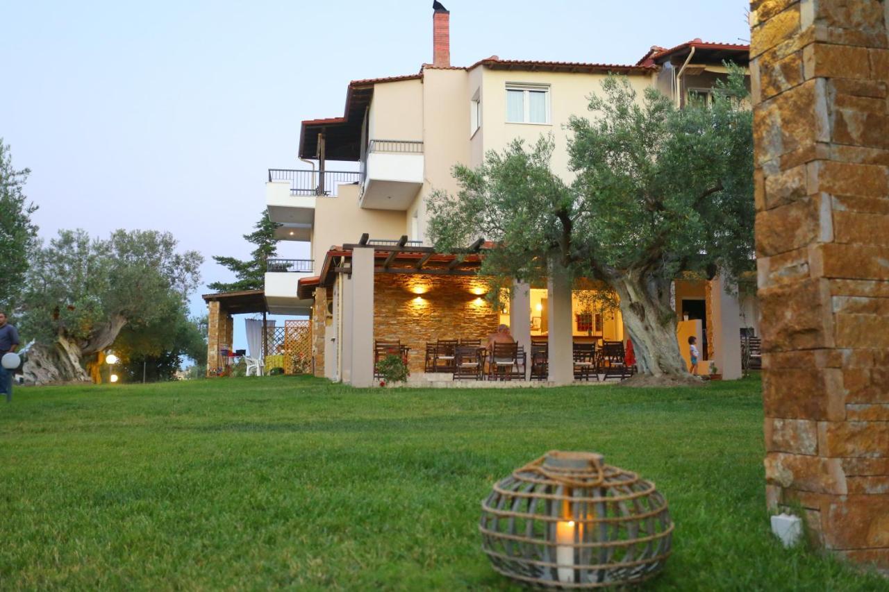 Dionisos Resort Pefkochori Exterior photo